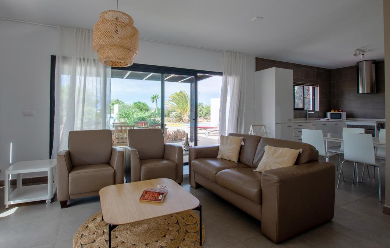 Wind Wave 28B - Heated & Shared Pool Villa La Oliva Kültér fotó